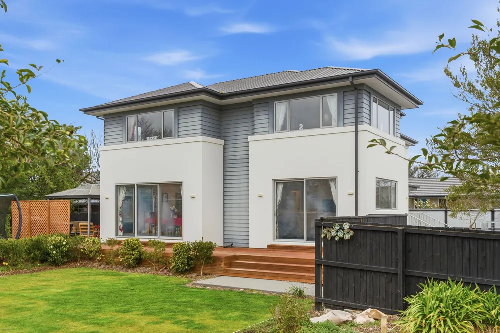 Photos of 345 Estuary Road