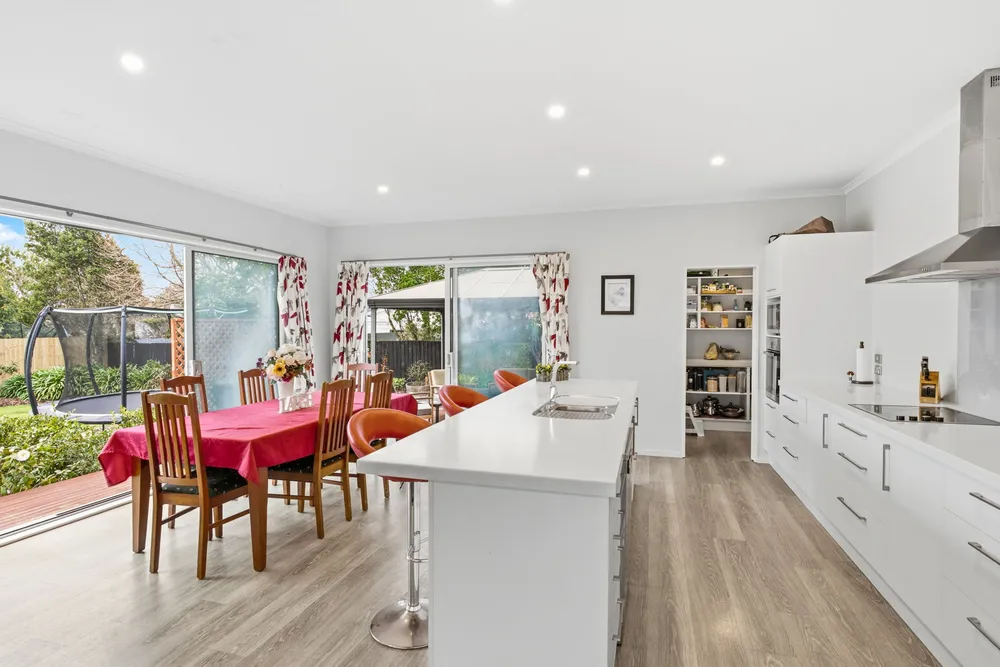 Photos of 345 Estuary Road