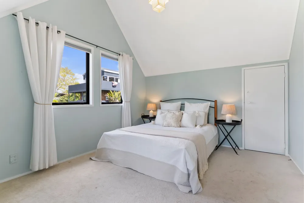 Photos of 1/964 Beach Road