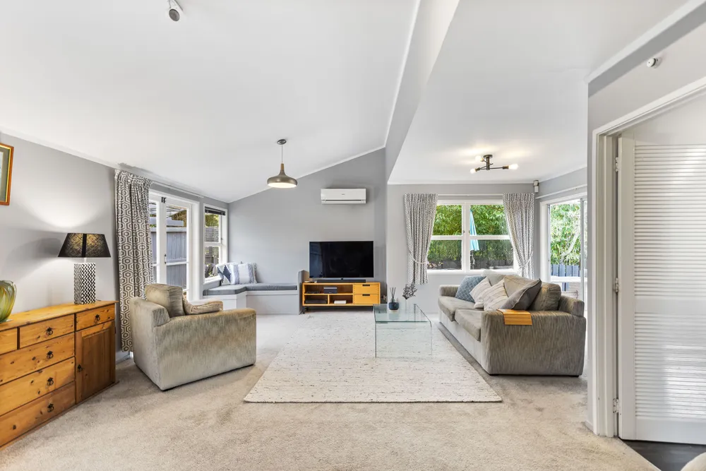 Photos of 16 Baden Powell Place