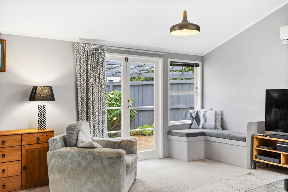 Photos of 16 Baden Powell Place