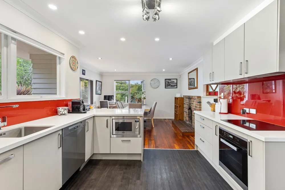 Photos of 16 Baden Powell Place