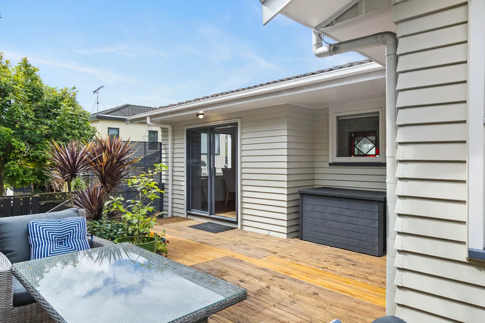 Photos of 16 Baden Powell Place