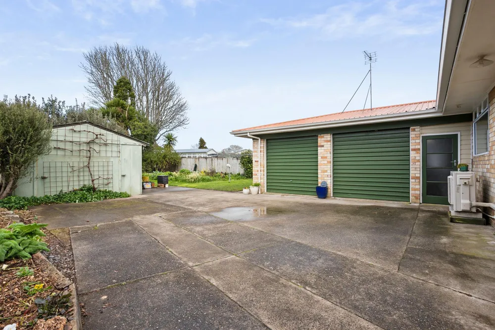 Photos of 30 Strowan Ave