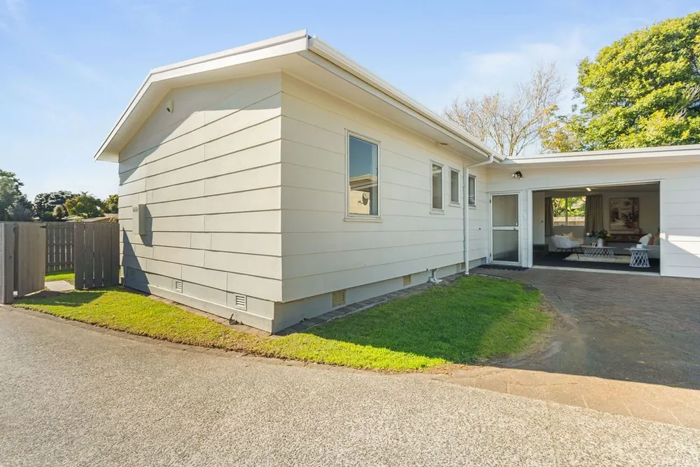 Photos of 109 Eversham Road