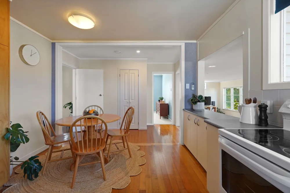 Photos of 66 Castledine Crescent