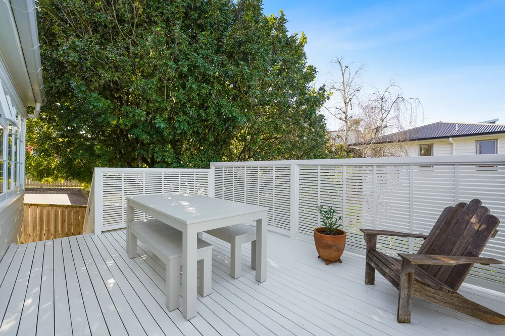 Photos of 66 Castledine Crescent