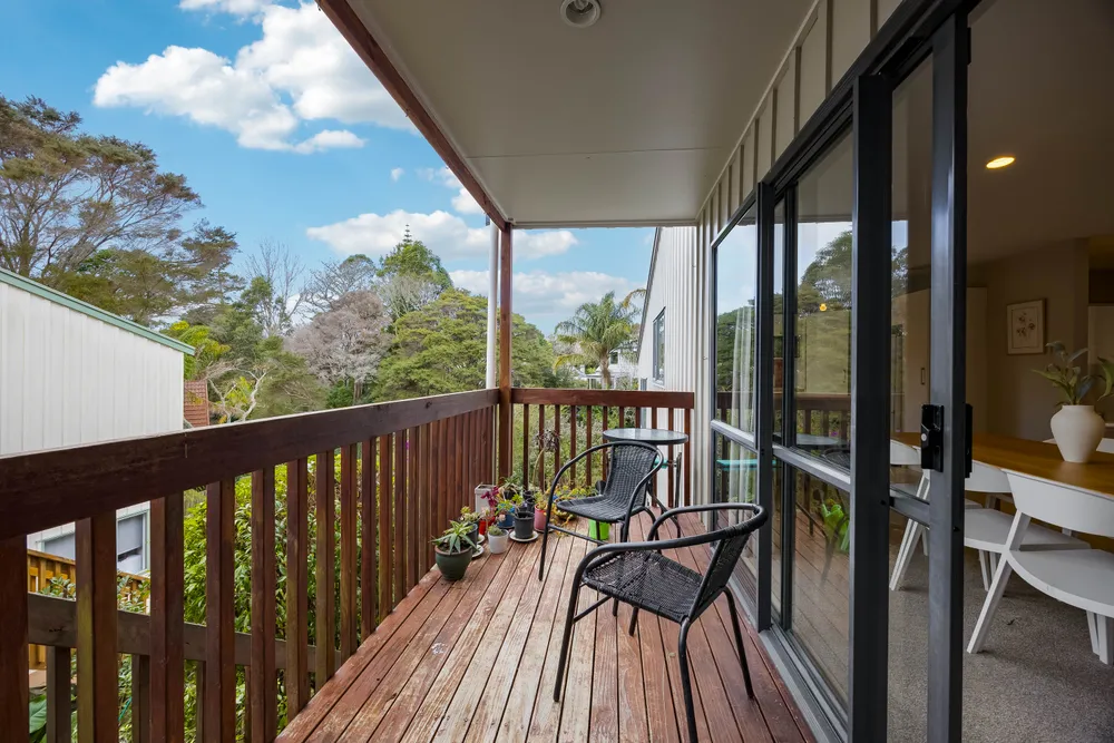 Photos of 10B Elliston Crescent