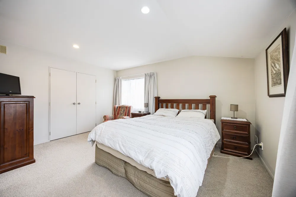 Photos of 10B Elliston Crescent