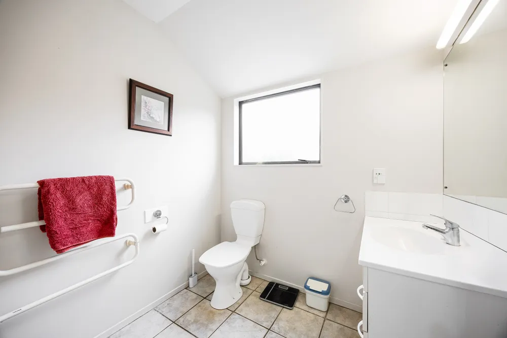Photos of 10B Elliston Crescent