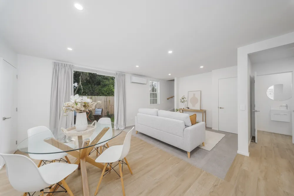 Photos of 151C Neville Street