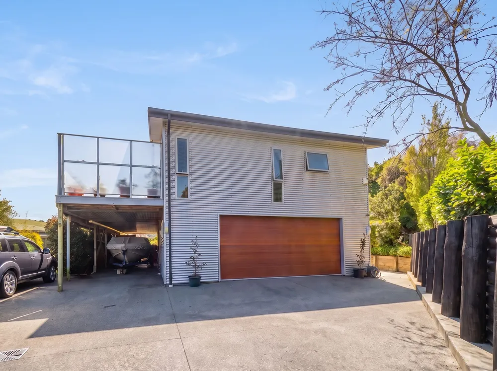 Photos of 3 Ribbonwood Lane