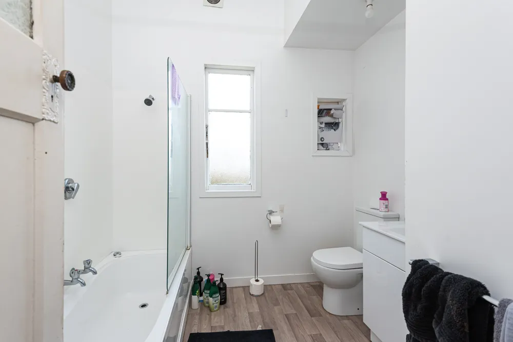 Photos of 13 Kinloch Street