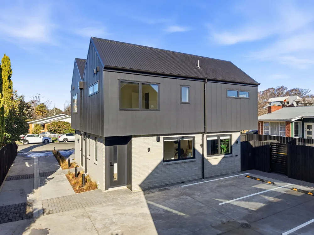 Photos of 13 Kinloch Street