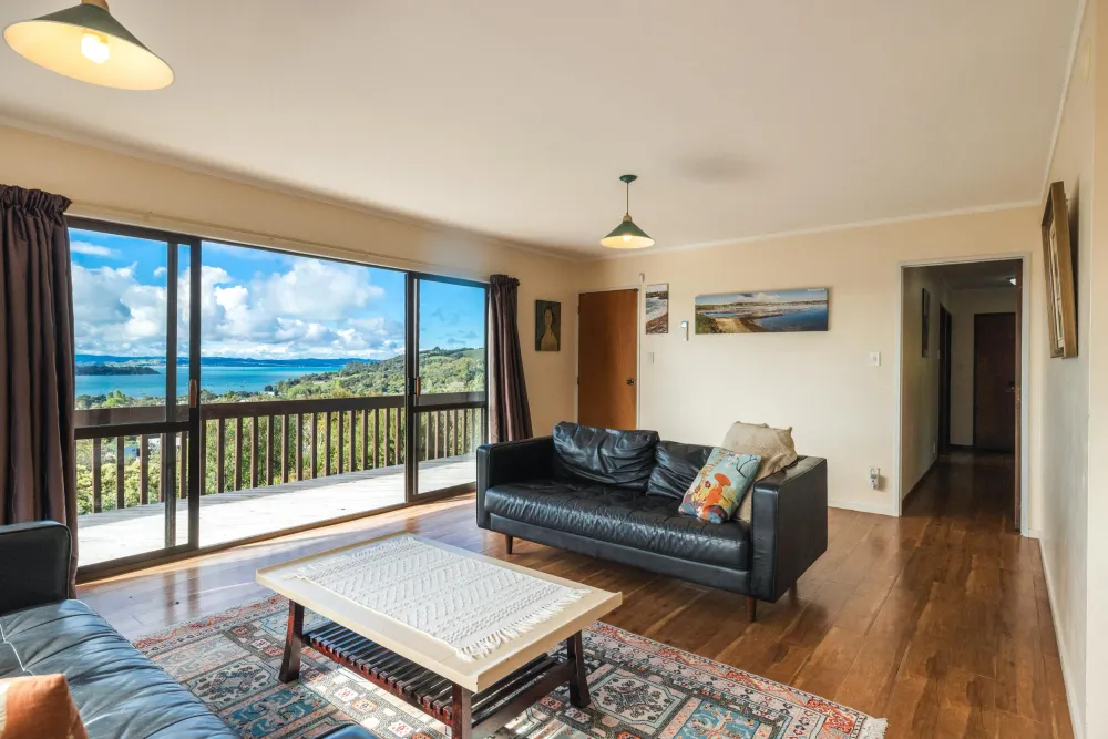 Photos of 9 Tiri Road