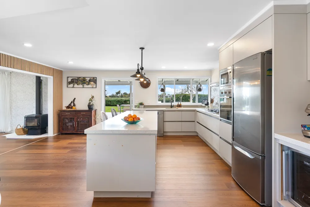 Photos of 1402 Glenbrook Road