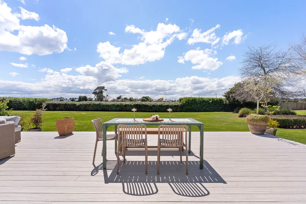 Photos of 1402 Glenbrook Road