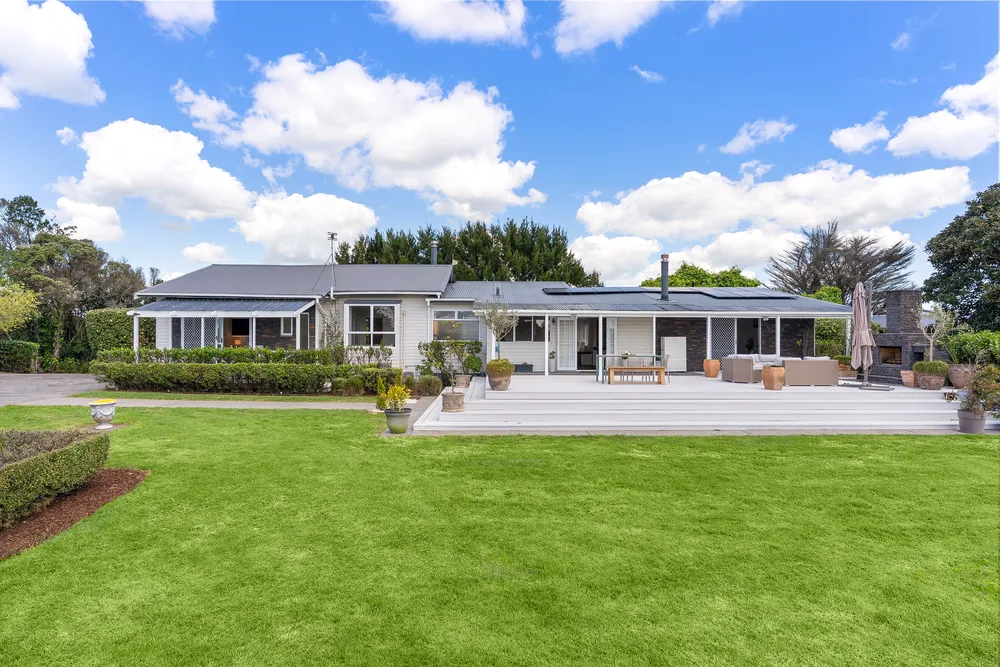 Photos of 1402 Glenbrook Road