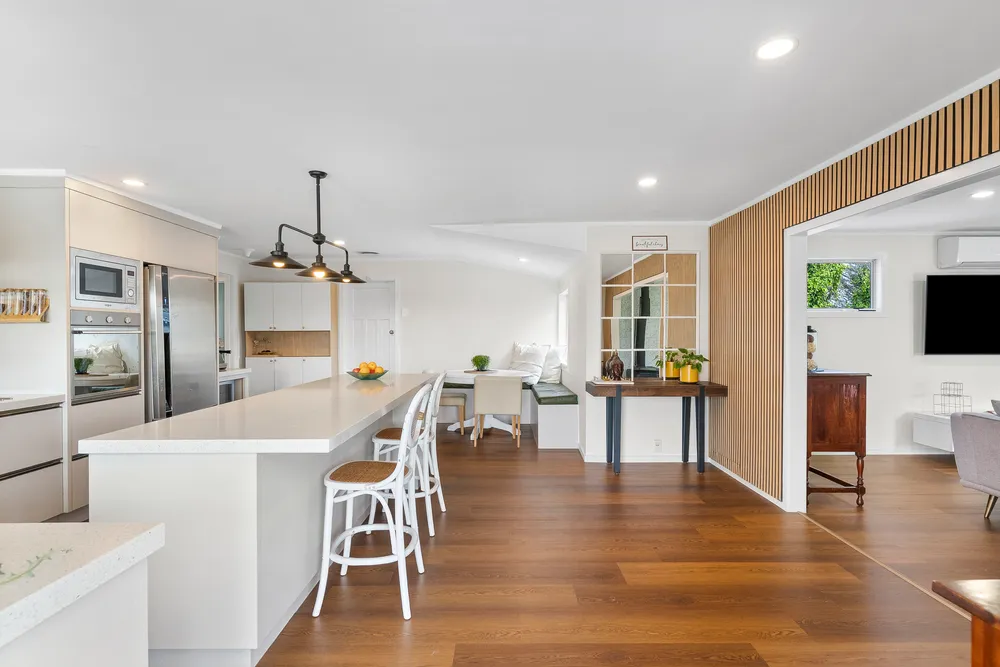 Photos of 1402 Glenbrook Road