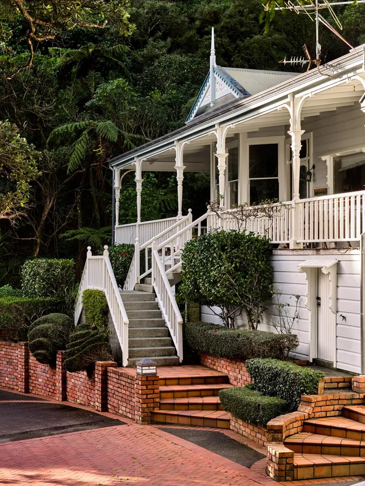 Photos of 287 Muritai Road
