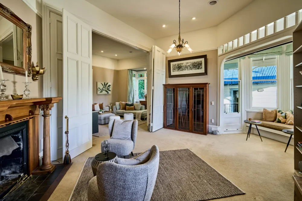 Photos of 287 Muritai Road