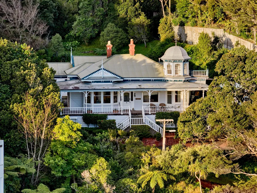 Photos of 287 Muritai Road