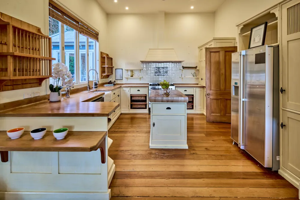 Photos of 287 Muritai Road