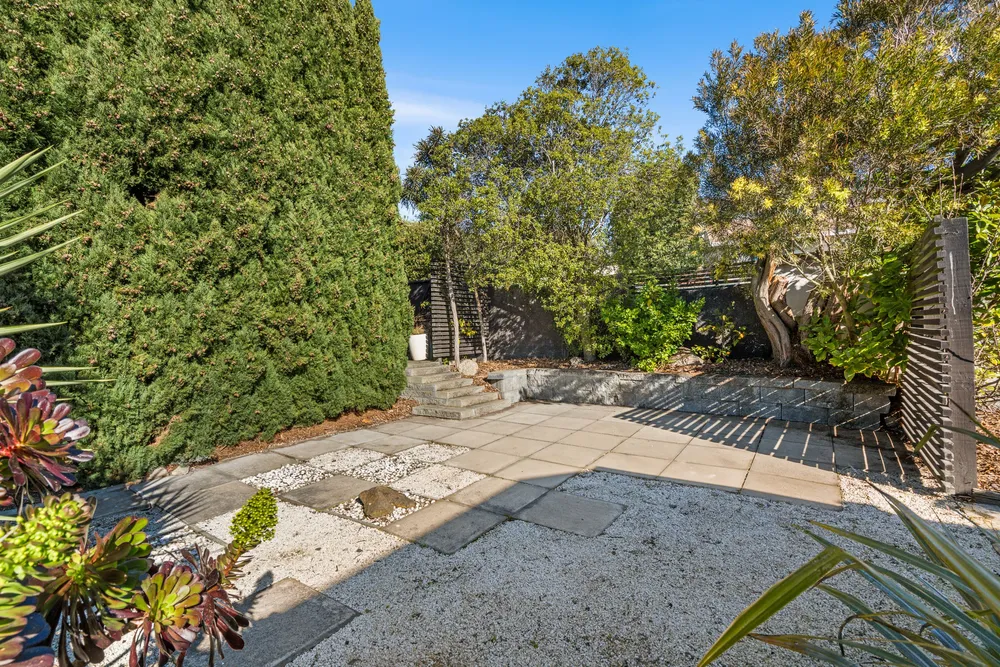 Photos of 9 Assisi Street