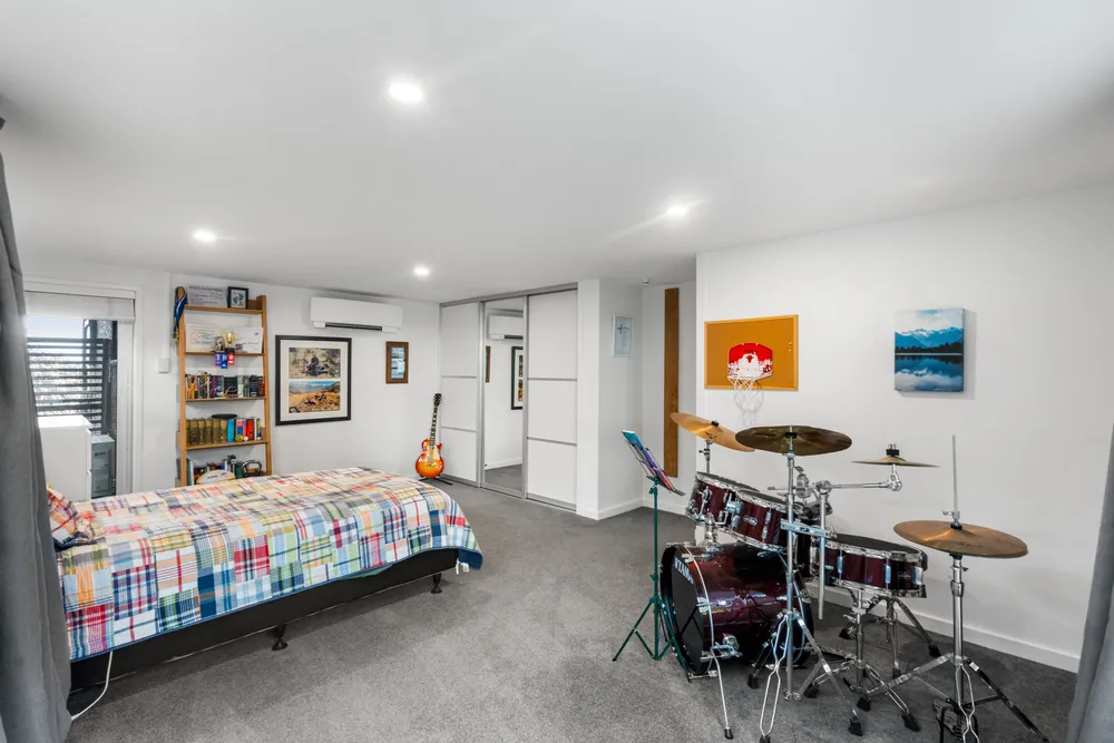 Photos of 9 Assisi Street