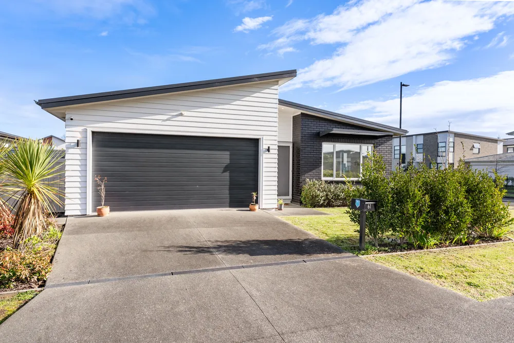 Photos of 61 Te Napi Drive
