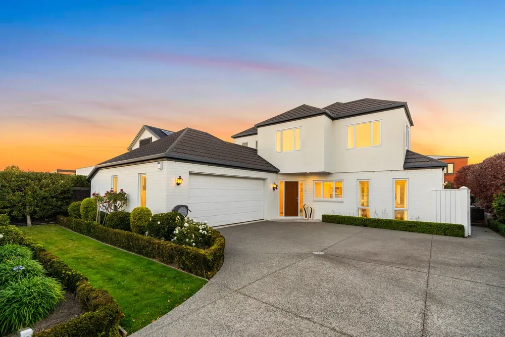 Photos of 89 Bryndwr Road