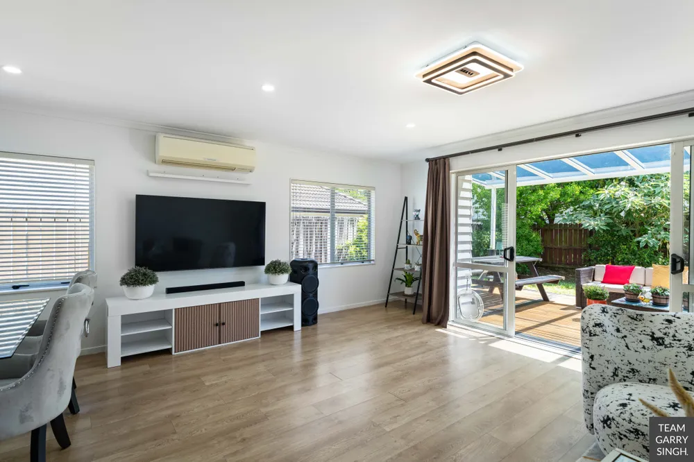 Photos of 8 Ritchie Crescent