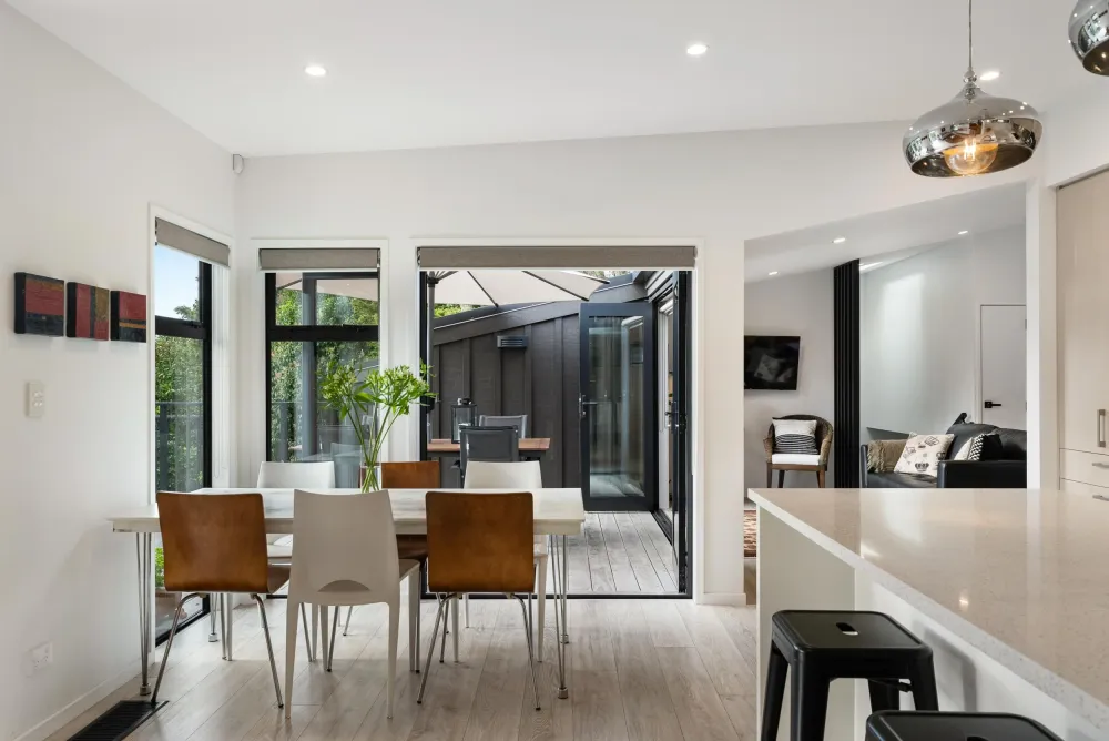 Photos of 112B Coates Avenue