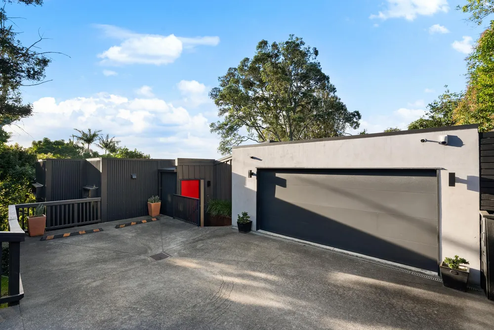 Photos of 112B Coates Avenue