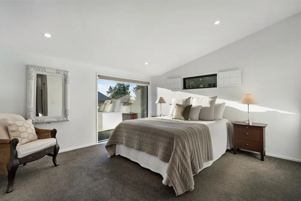 Photos of 112B Coates Avenue
