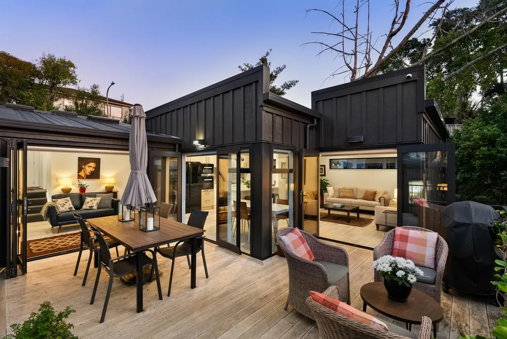 Photos of 112B Coates Avenue