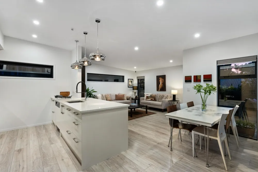 Photos of 112B Coates Avenue