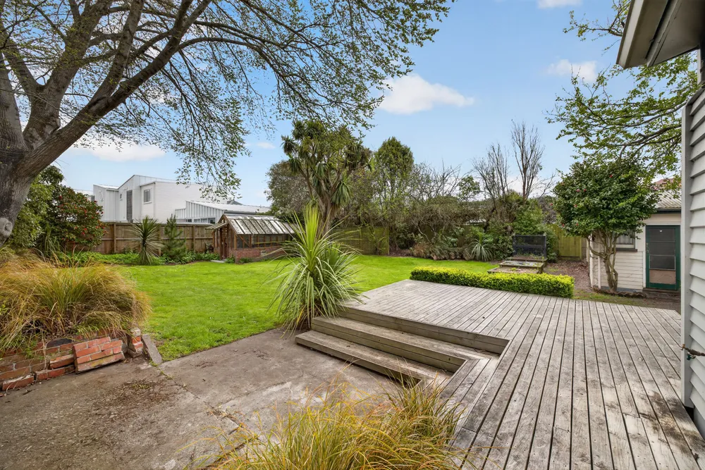 Photos of 11 Woodville Street