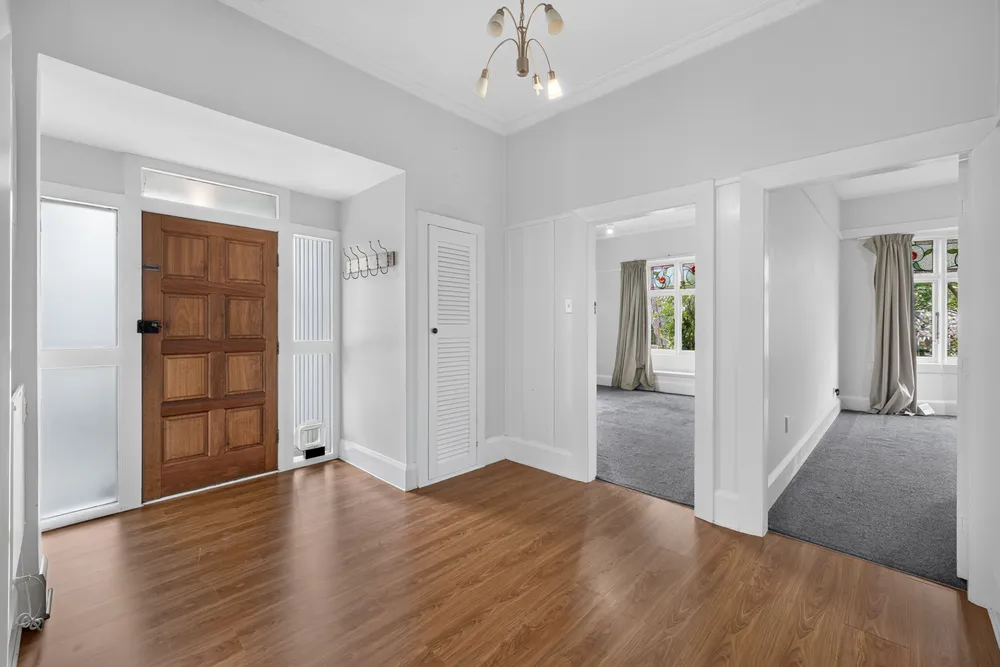 Photos of 11 Woodville Street