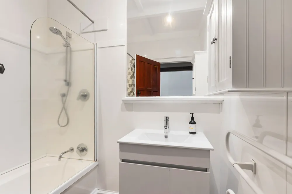 Photos of 10 Eldon Road