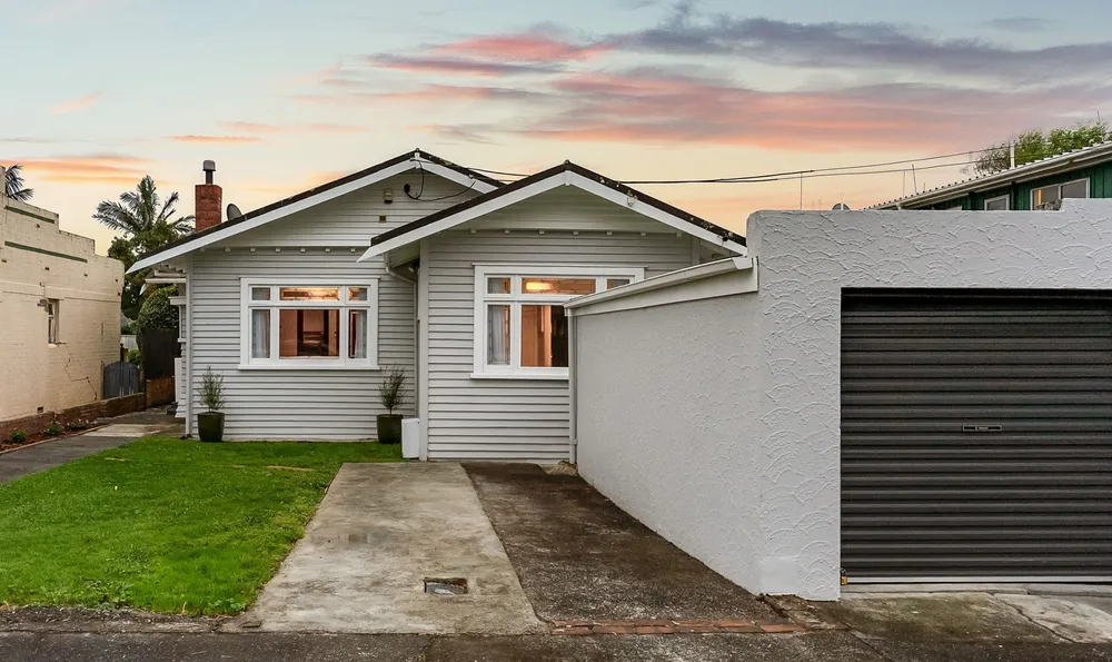 Photos of 10 Eldon Road