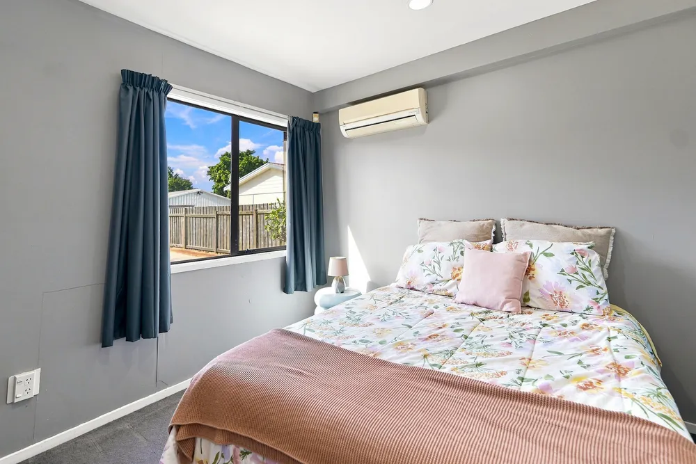 Photos of 35 Domain Road