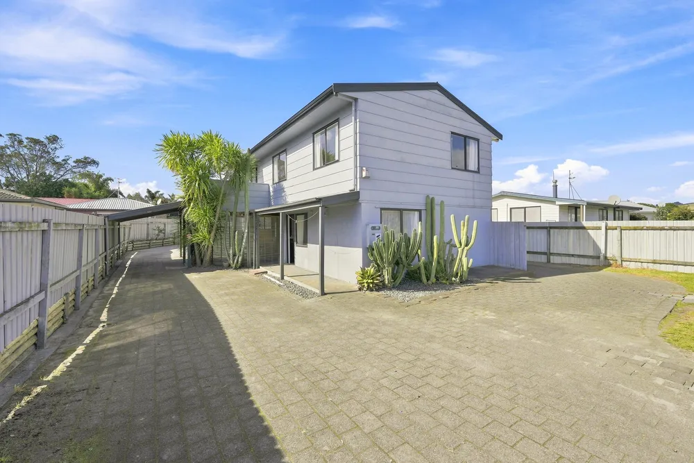 Photos of 35 Domain Road