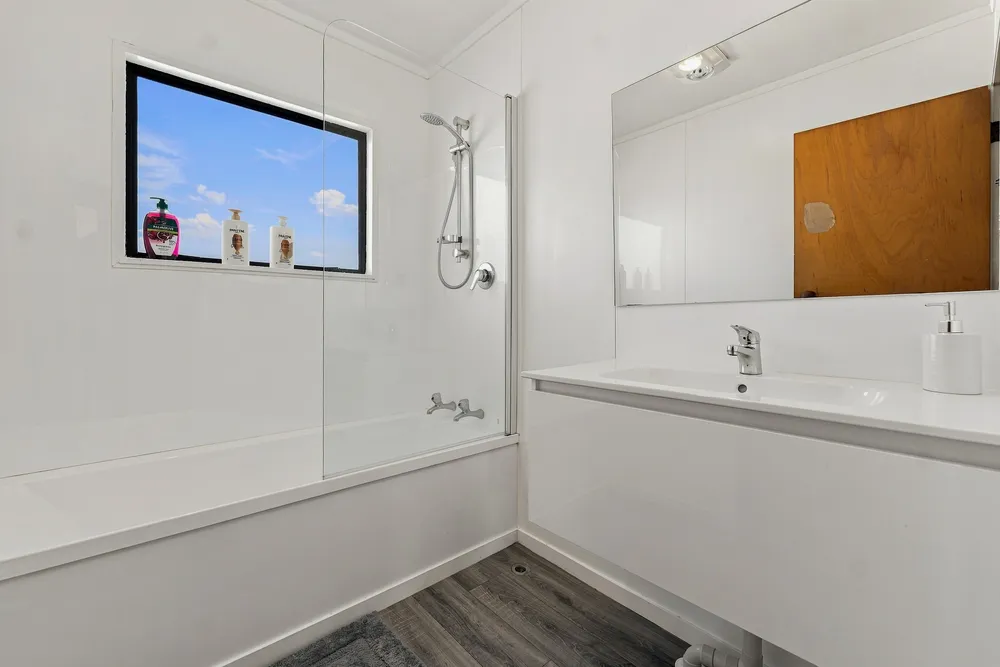 Photos of 35 Domain Road
