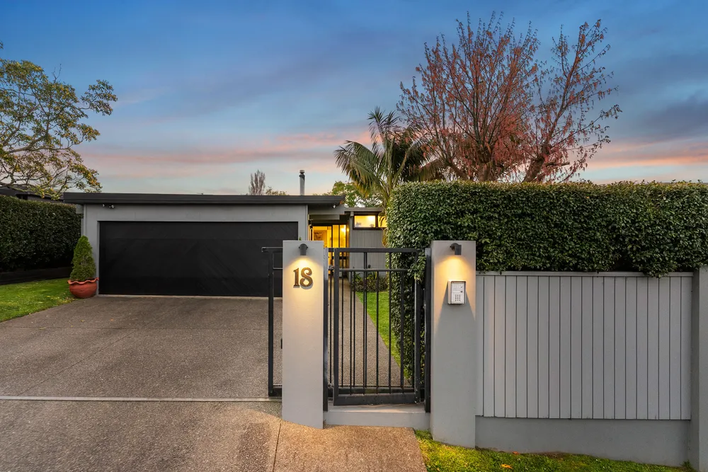 Photos of 18 Archdall Street