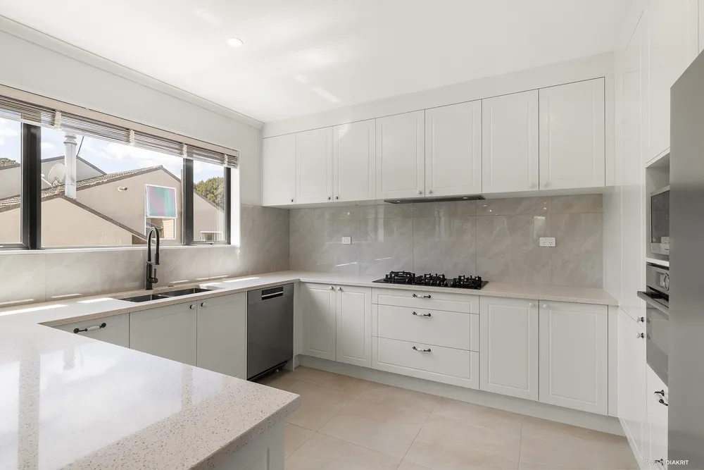 Photos of 36A Kingsclere Place
