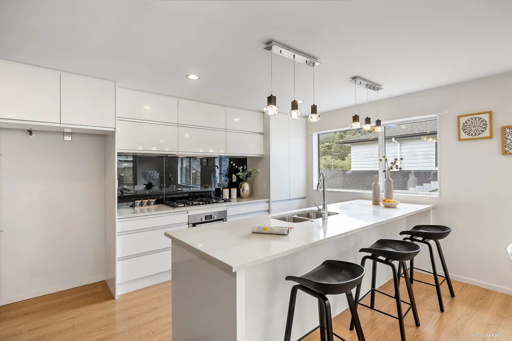 Photos of 80 Kaipatiki Road