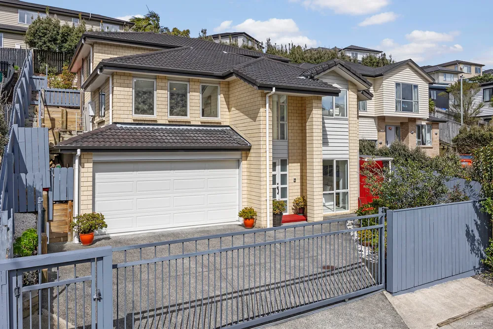 Photos of 80 Kaipatiki Road