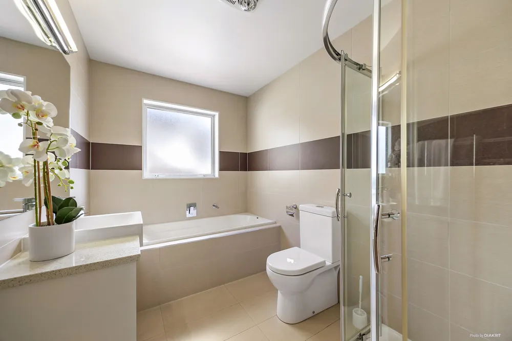 Photos of 80 Kaipatiki Road