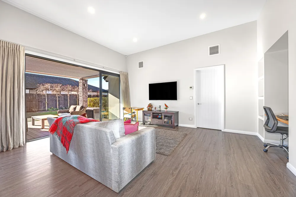 Photos of 49 Vernon Drive